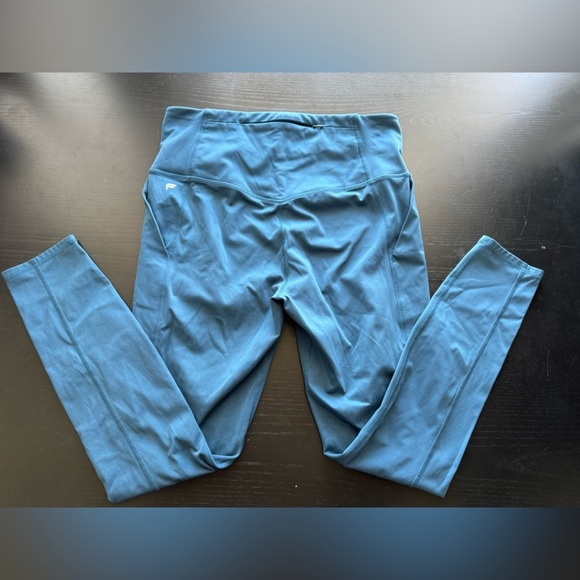 Blue Fabletics Leggings Size Large with Pockets No Front Seam - Picture 3 of 4
